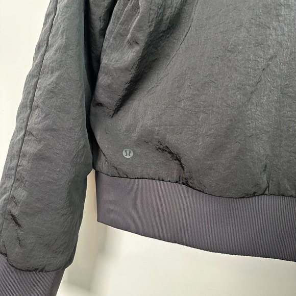 Lululemon Reversible Insulated Non-Stop Bomber Jacket - Picture 10 of 12